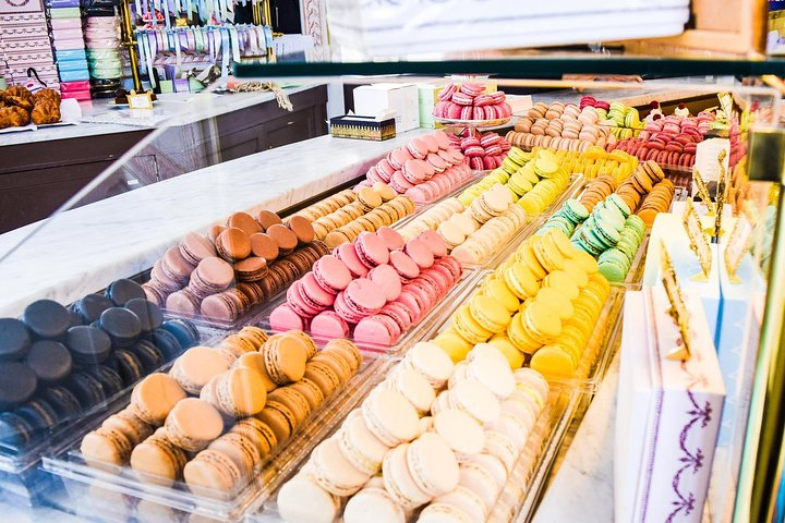 London’s Sweet Treats And Desserts Tour with a Local Tailored to Your Tastes - Photo 1 of 10